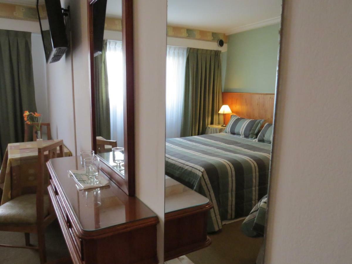 Bastit Hotel 2*